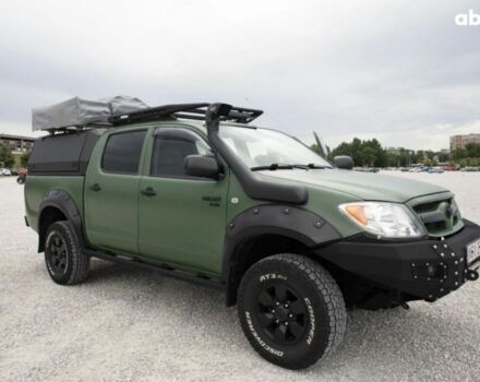 Зелений Тойота Хайлюкс, об'ємом двигуна 0 л та пробігом 250 тис. км за 3500 $, фото 1 на Automoto.ua