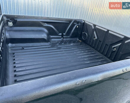 Зелений Тойота Хайлюкс, об'ємом двигуна 2.4 л та пробігом 134 тис. км за 18300 $, фото 9 на Automoto.ua