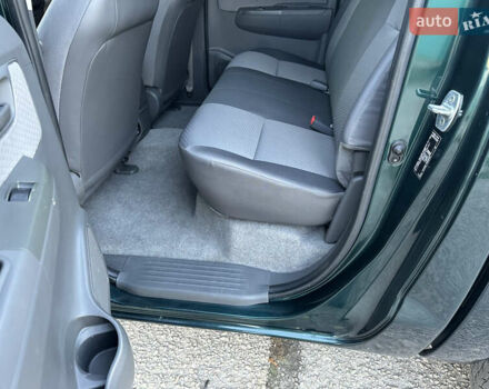 Зелений Тойота Хайлюкс, об'ємом двигуна 2.4 л та пробігом 134 тис. км за 18300 $, фото 10 на Automoto.ua