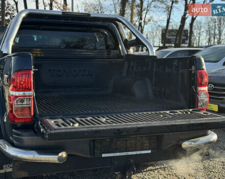 Зелений Тойота Хайлюкс, об'ємом двигуна 2.5 л та пробігом 349 тис. км за 17900 $, фото 7 на Automoto.ua