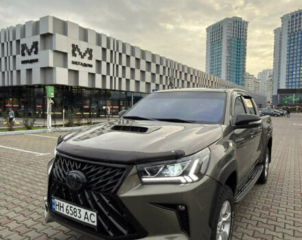 Зеленый Тойота Хайлюкс, объемом двигателя 2.4 л и пробегом 188 тыс. км за 24500 $, фото 1 на Automoto.ua