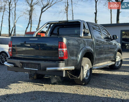 Зелений Тойота Хайлюкс, об'ємом двигуна 2.5 л та пробігом 349 тис. км за 17900 $, фото 2 на Automoto.ua