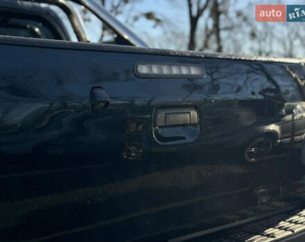 Зелений Тойота Хайлюкс, об'ємом двигуна 2.5 л та пробігом 349 тис. км за 17900 $, фото 6 на Automoto.ua