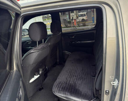 Зеленый Тойота Хайлюкс, объемом двигателя 2.4 л и пробегом 188 тыс. км за 24500 $, фото 11 на Automoto.ua