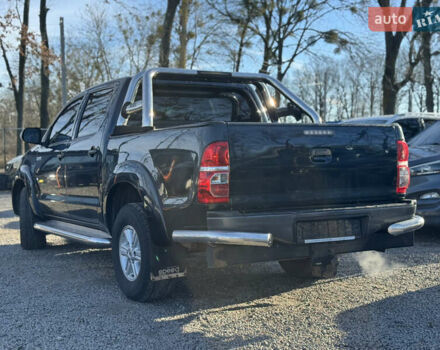 Зелений Тойота Хайлюкс, об'ємом двигуна 2.5 л та пробігом 349 тис. км за 17900 $, фото 1 на Automoto.ua