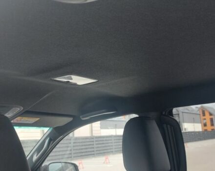 Зелений Тойота Хайлюкс, об'ємом двигуна 2.8 л та пробігом 27 тис. км за 48000 $, фото 2 на Automoto.ua