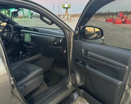 Зеленый Тойота Хайлюкс, объемом двигателя 2.76 л и пробегом 145 тыс. км за 36500 $, фото 6 на Automoto.ua