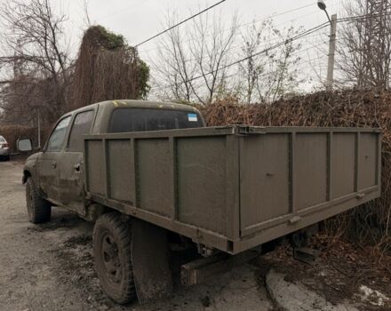 Зелений Тойота Хайлюкс, об'ємом двигуна 2.5 л та пробігом 300 тис. км за 1600 $, фото 1 на Automoto.ua