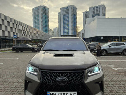 Зеленый Тойота Хайлюкс, объемом двигателя 2.4 л и пробегом 188 тыс. км за 24500 $, фото 1 на Automoto.ua