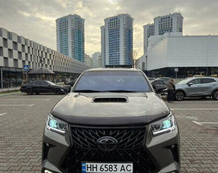 Зелений Тойота Хайлюкс, об'ємом двигуна 2.4 л та пробігом 188 тис. км за 24500 $, фото 1 на Automoto.ua