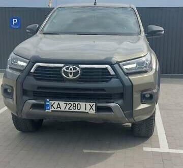 Тойота Хайлюкс 2020 у Києві на Automoto.ua Зелений Тойота Хайлюкс, об'ємом двигуна 2.76 л та пробігом 27 тис. км за 48000 $, фото 1 на Automoto.ua