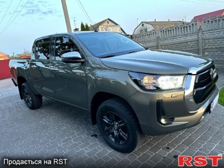 Тойота Хайлюкс 2021 у Києві на Automoto.ua Зелений Тойота Хайлюкс, об'ємом двигуна 2.4 л та пробігом 168 тис. км за 33300 $, фото 1 на Automoto.ua