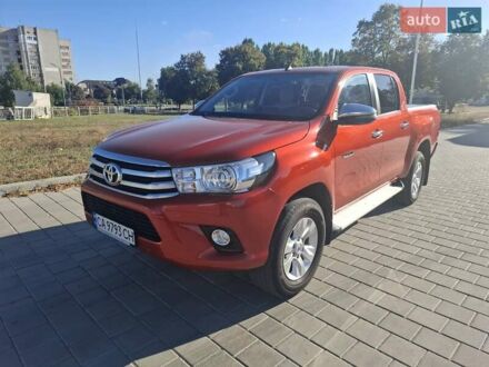 Тойота Хайлюкс 2019 у Черкасах на Automoto.ua Помаранчевий Тойота Хайлюкс, об'ємом двигуна 2.39 л та пробігом 133 тис. км за 33500 $, фото 1 на Automoto.ua