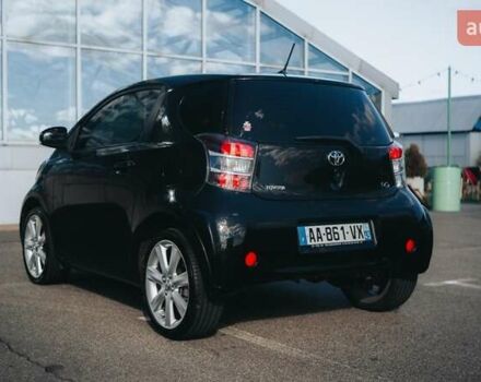 Черный Тойота АйКью, объемом двигателя 1 л и пробегом 34 тыс. км за 6000 $, фото 6 на Automoto.ua