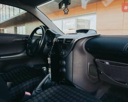 Черный Тойота АйКью, объемом двигателя 1 л и пробегом 34 тыс. км за 6000 $, фото 24 на Automoto.ua