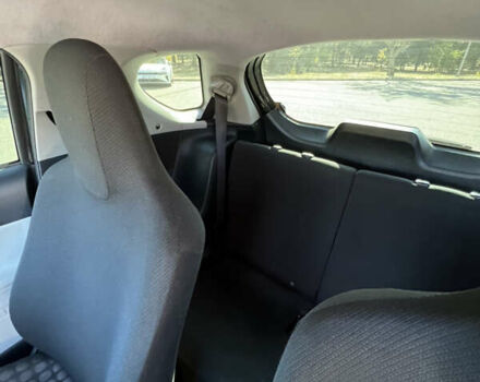 Черный Тойота АйКью, объемом двигателя 1.33 л и пробегом 167 тыс. км за 7500 $, фото 12 на Automoto.ua