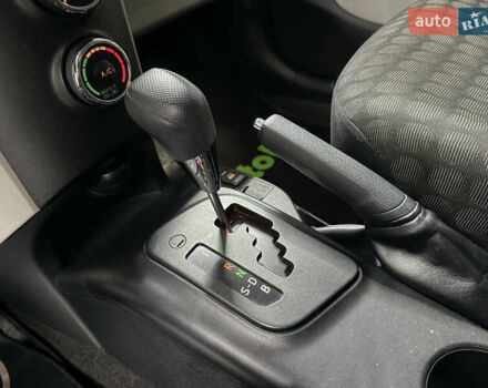 Чорний Тойота АйКью, об'ємом двигуна 1.33 л та пробігом 160 тис. км за 6999 $, фото 10 на Automoto.ua