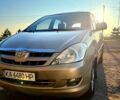 Бежевий Тойота Інова, об'ємом двигуна 2.7 л та пробігом 300 тис. км за 6200 $, фото 1 на Automoto.ua