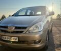 Бежевый Тойота Инова, объемом двигателя 2.7 л и пробегом 300 тыс. км за 6200 $, фото 1 на Automoto.ua