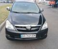 Чорний Тойота Інова, об'ємом двигуна 2.69 л та пробігом 213 тис. км за 7700 $, фото 1 на Automoto.ua