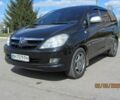 Черный Тойота Инова, объемом двигателя 2.69 л и пробегом 257 тыс. км за 6800 $, фото 1 на Automoto.ua