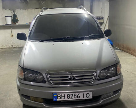 Сірий Тойота Іпсум, об'ємом двигуна 2 л та пробігом 330 тис. км за 4500 $, фото 1 на Automoto.ua