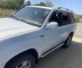 Белый Тойота Ленд Крузер 100, объемом двигателя 4.7 л и пробегом 317 тыс. км за 9800 $, фото 3 на Automoto.ua