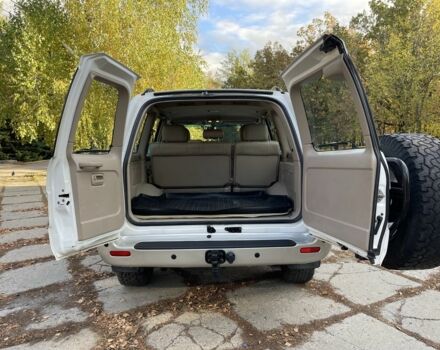 Білий Тойота Ленд Крузер 100, об'ємом двигуна 4.5 л та пробігом 330 тис. км за 15000 $, фото 16 на Automoto.ua