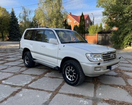 Білий Тойота Ленд Крузер 100, об'ємом двигуна 4.5 л та пробігом 330 тис. км за 15000 $, фото 2 на Automoto.ua