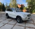 Білий Тойота Ленд Крузер 100, об'ємом двигуна 4.5 л та пробігом 330 тис. км за 15000 $, фото 2 на Automoto.ua