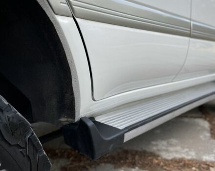 Білий Тойота Ленд Крузер 100, об'ємом двигуна 4.5 л та пробігом 330 тис. км за 15000 $, фото 19 на Automoto.ua