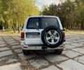 Білий Тойота Ленд Крузер 100, об'ємом двигуна 4.5 л та пробігом 330 тис. км за 15000 $, фото 7 на Automoto.ua