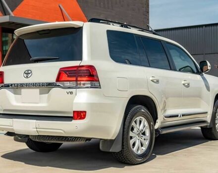 Белый Тойота Ленд Крузер 100, объемом двигателя 5.7 л и пробегом 40 тыс. км за 22000 $, фото 4 на Automoto.ua