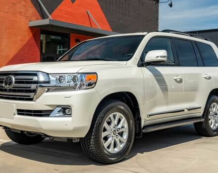 Белый Тойота Ленд Крузер 100, объемом двигателя 5.7 л и пробегом 40 тыс. км за 22000 $, фото 2 на Automoto.ua