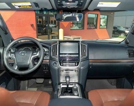 Белый Тойота Ленд Крузер 100, объемом двигателя 5.7 л и пробегом 40 тыс. км за 22000 $, фото 11 на Automoto.ua