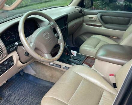 Белый Тойота Ленд Крузер 100, объемом двигателя 2.5 л и пробегом 683 тыс. км за 9550 $, фото 6 на Automoto.ua