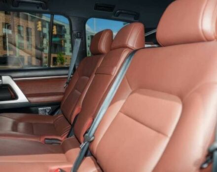 Белый Тойота Ленд Крузер 100, объемом двигателя 5.7 л и пробегом 24 тыс. км за 46000 $, фото 11 на Automoto.ua