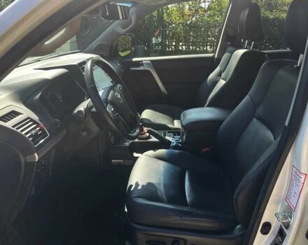 Белый Тойота Ленд Крузер 100, объемом двигателя 2.8 л и пробегом 24 тыс. км за 16000 $, фото 6 на Automoto.ua