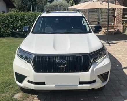 Белый Тойота Ленд Крузер 100, объемом двигателя 2.8 л и пробегом 24 тыс. км за 16000 $, фото 1 на Automoto.ua