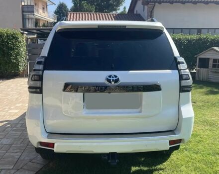 Белый Тойота Ленд Крузер 100, объемом двигателя 2.8 л и пробегом 24 тыс. км за 16000 $, фото 4 на Automoto.ua