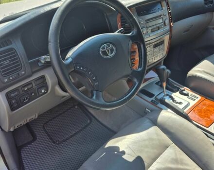 Бежевый Тойота Ленд Крузер 100, объемом двигателя 4.7 л и пробегом 360 тыс. км за 13600 $, фото 6 на Automoto.ua