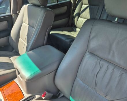 Бежевый Тойота Ленд Крузер 100, объемом двигателя 4.7 л и пробегом 360 тыс. км за 13600 $, фото 8 на Automoto.ua