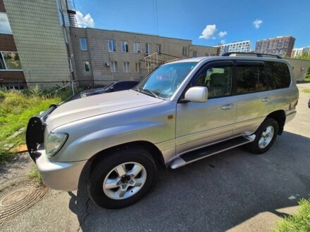 Тойота Ленд Крузер 100 2003 в Киеве на Automoto.ua Бежевый Тойота Ленд Крузер 100, объемом двигателя 4.7 л и пробегом 360 тыс. км за 13600 $, фото 1 на Automoto.ua
