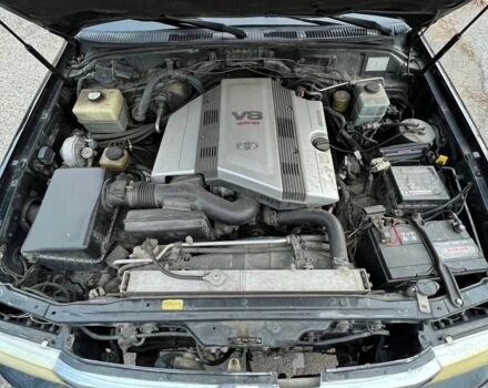 Черный Тойота Ленд Крузер 100, объемом двигателя 0 л и пробегом 429 тыс. км за 10200 $, фото 8 на Automoto.ua