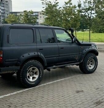 Чорний Тойота Ленд Крузер 100, об'ємом двигуна 0 л та пробігом 270 тис. км за 3100 $, фото 1 на Automoto.ua