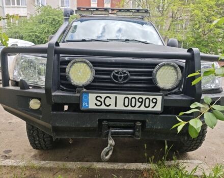 Черный Тойота Ленд Крузер 100, объемом двигателя 4.7 л и пробегом 300 тыс. км за 6000 $, фото 1 на Automoto.ua