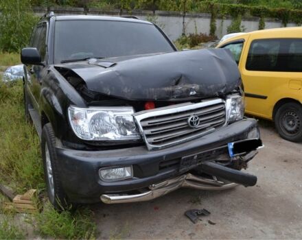 Черный Тойота Ленд Крузер 100, объемом двигателя 4.7 л и пробегом 145 тыс. км за 8500 $, фото 1 на Automoto.ua