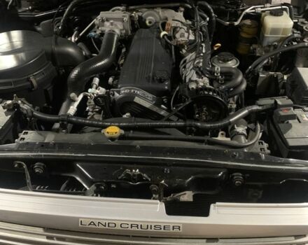 Черный Тойота Ленд Крузер 100, объемом двигателя 4.2 л и пробегом 260 тыс. км за 30000 $, фото 6 на Automoto.ua