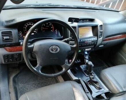 Чорний Тойота Ленд Крузер 100, об'ємом двигуна 3 л та пробігом 230 тис. км за 4100 $, фото 7 на Automoto.ua