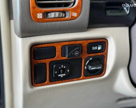 Черный Тойота Ленд Крузер 100, объемом двигателя 4.5 л и пробегом 276 тыс. км за 13990 $, фото 26 на Automoto.ua